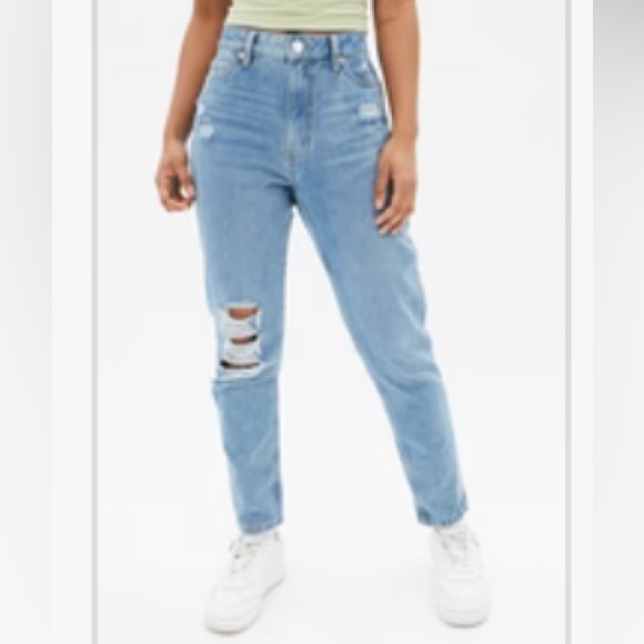 AERO Premium Air High Rise Mom Jean - Picture 2 of 2